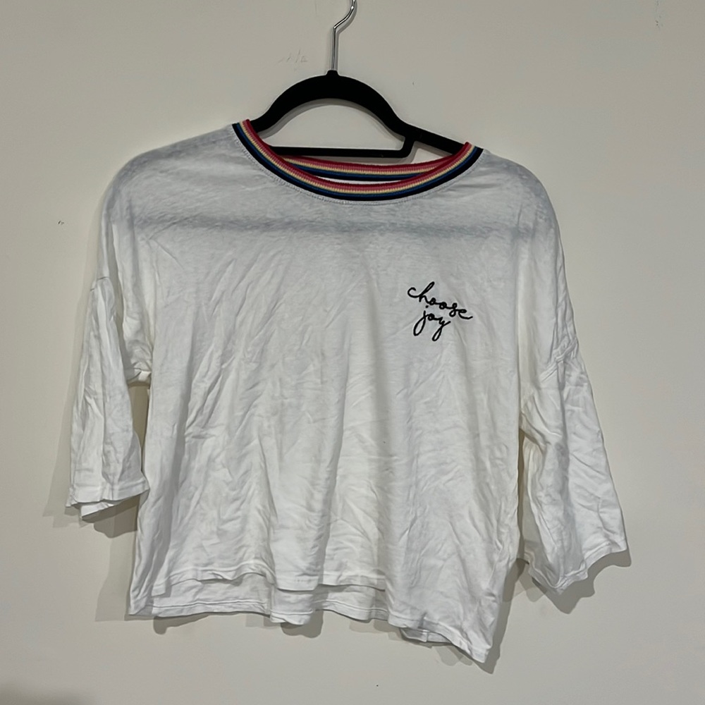 Spiritual Gangster white top w/ wider fit & dropped shoulders sz s
